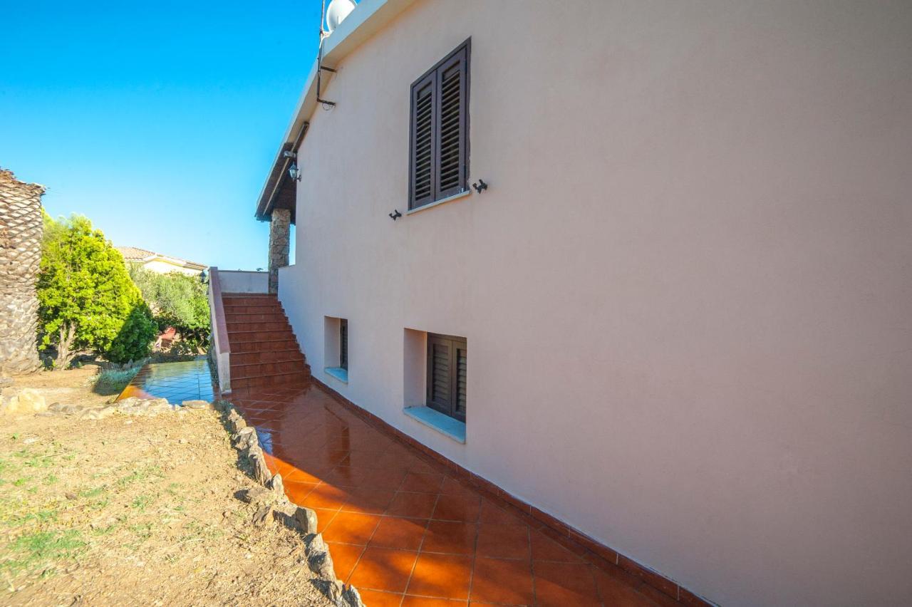 Villa Lilly Olbia Bagian luar foto